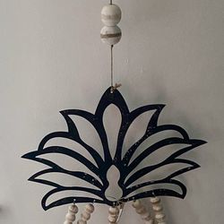Pineapple decorative hanger - Non contact door pickup