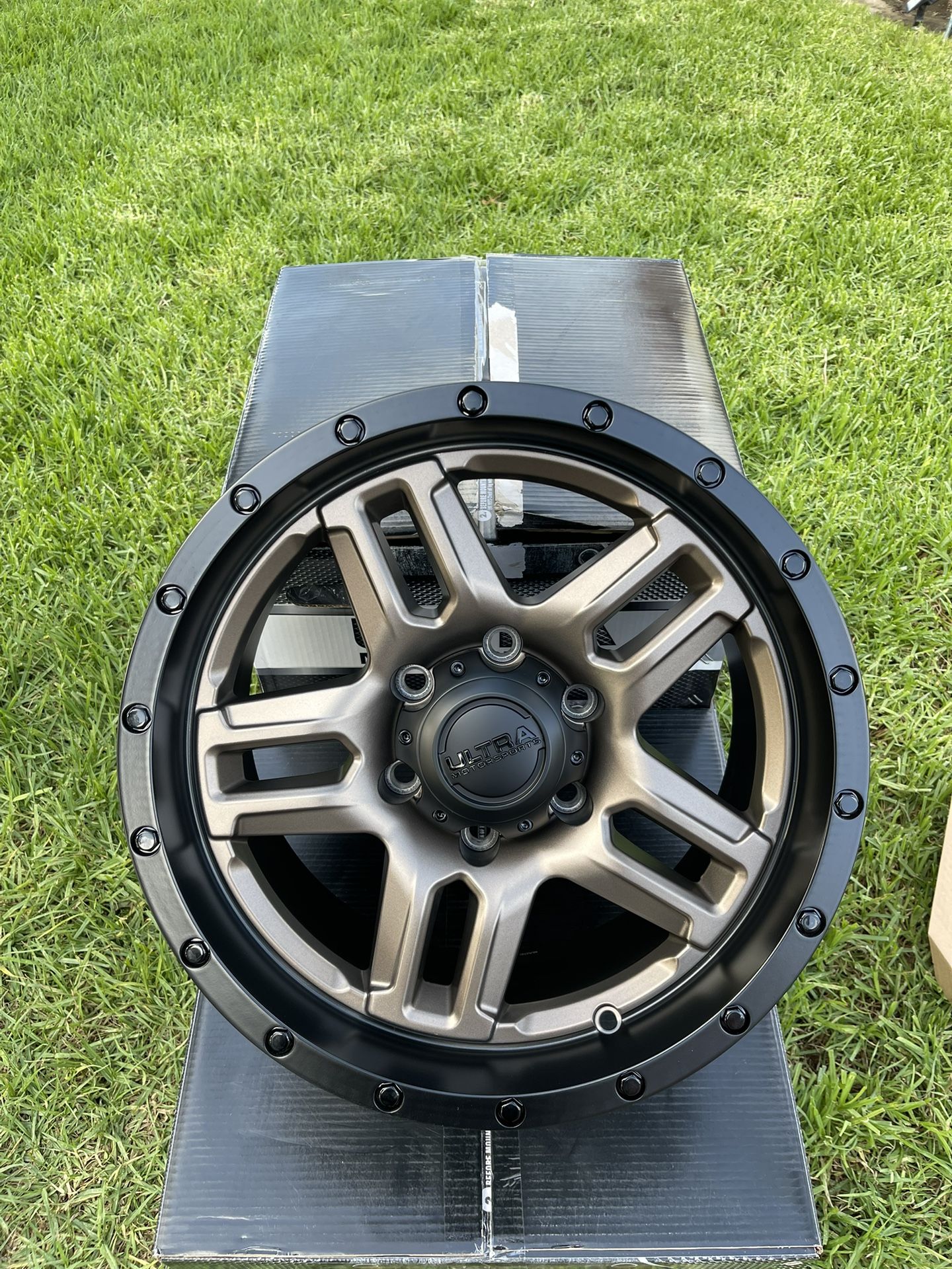6 Lug Nut Rims/ Rines De 6 birlos (6x5.5) Size: 17” BRAND NEW (SET OF 4)