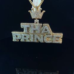 10k Gold With 7.12 CT Diamond Pendant 