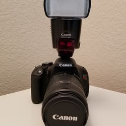 Canon T3i  With Zoom Lens And Flash