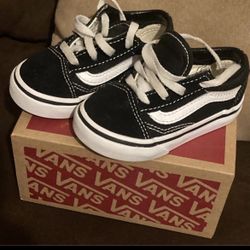 Old Skool Vans Toddlers Size 5.0