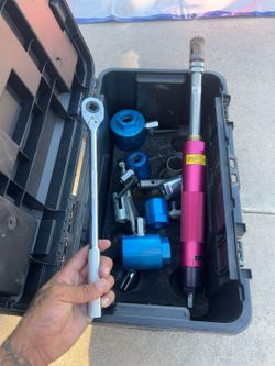 Hydraulic knock out punch kit