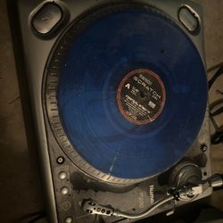Numark TT200