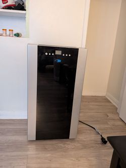 Portable air conditioner WHYNTER