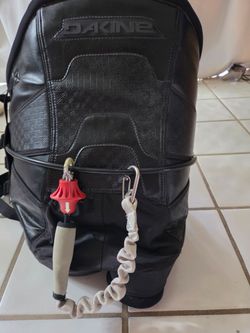 Dakine Fusion Kiteboarding Harness with Safety Leash