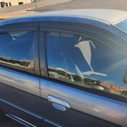 Honda civic 2004  Clean tittle 