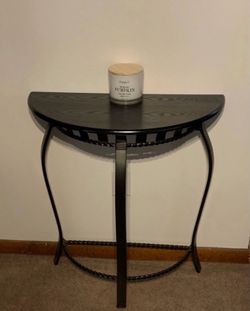 Half moon table