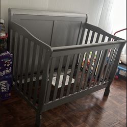 Baby Crib 