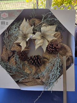 20" Christmas Wreath With Hanger