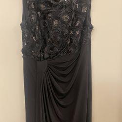 Woman’s Size 6 Evening Dress