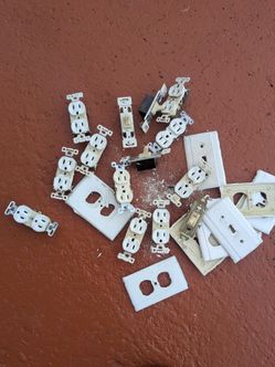 FREE OUTLETS