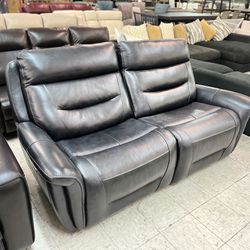 Genuine Leather Dual Power Recliner Loveseat We Deliver & Finance 💸🚚💸