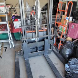 Forklift Stacker NobleLift