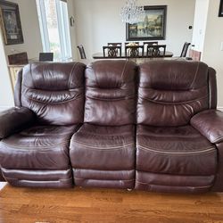 Leather Dual Power Reclining Couch - Boulder City, NV