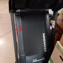 Schwinn 810 Treadmill