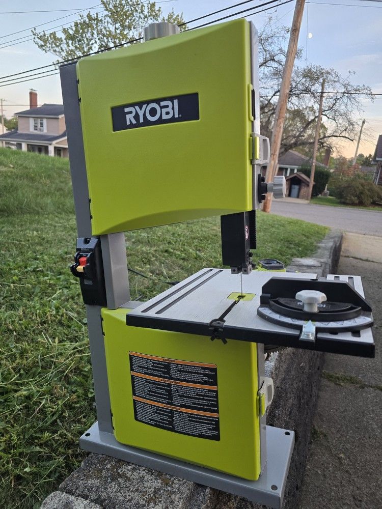 Ryobi BS904G Band Saw (corded)