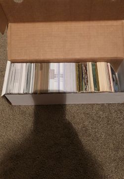 Lot of random baseball cards