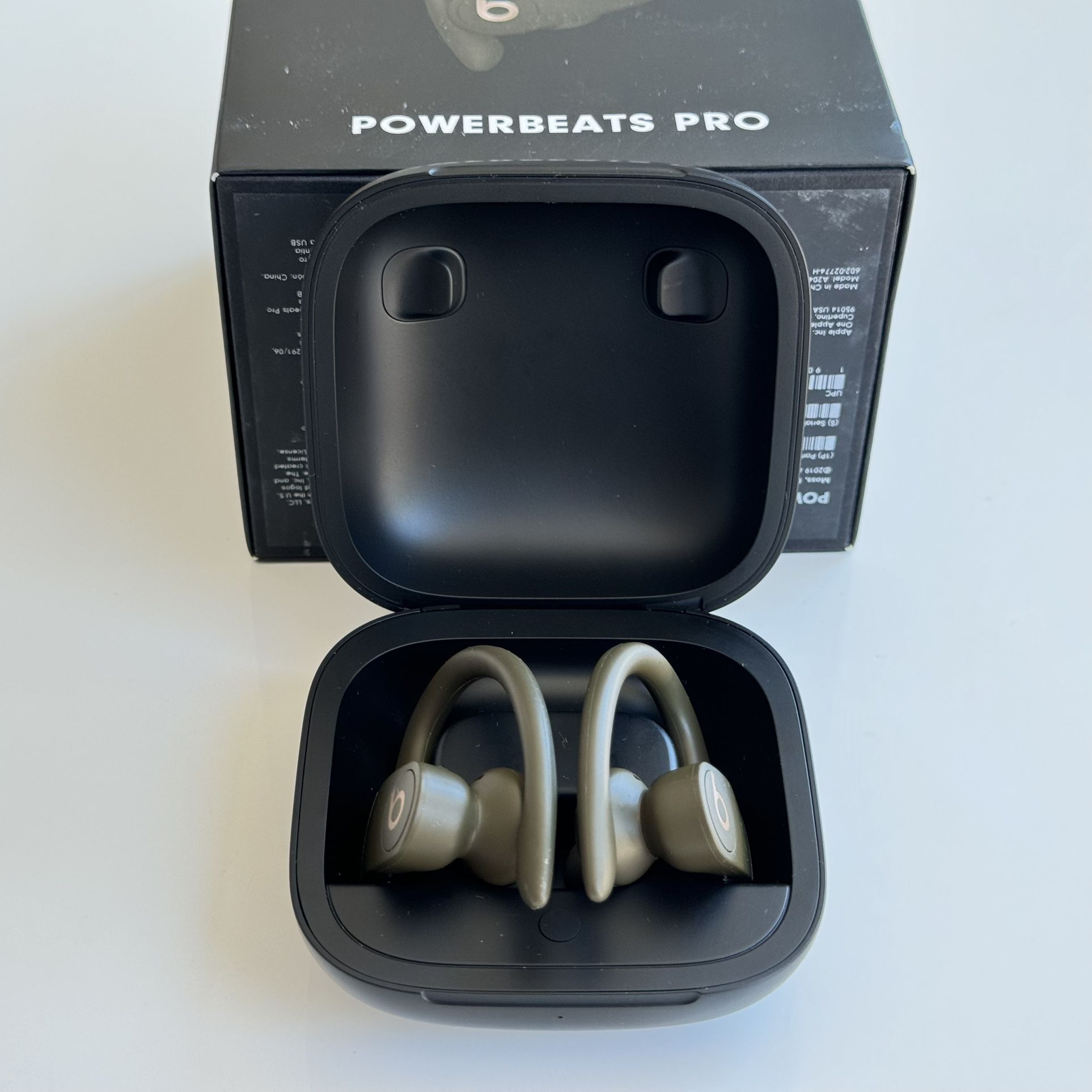 Exc+ Powerbeats Pro, Moss, true wireless earbuds w/ Apple H1 chip