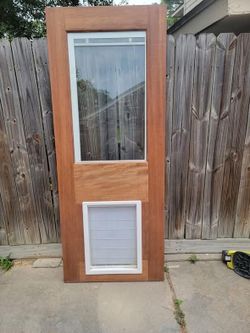 Mahogany Half Lite 36x79 Door w Doggy Door