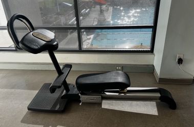 TECHNOGYM ANTERIOR FLEXABILITY MACHINE READY FOR PICKUP OR DELIVERY!!