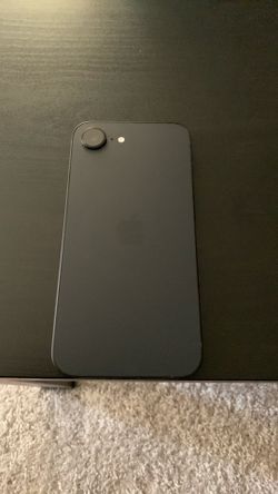 iPhone 16e