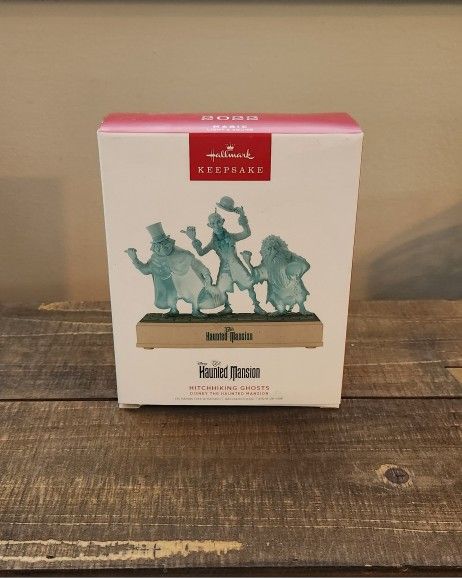 Hallmark Disney The Haunted Mansion Hitchhiking Ghosts NEW NIB Keepsake Christmas Ornament 2022 Music Light XMas Halloween Fall Decor