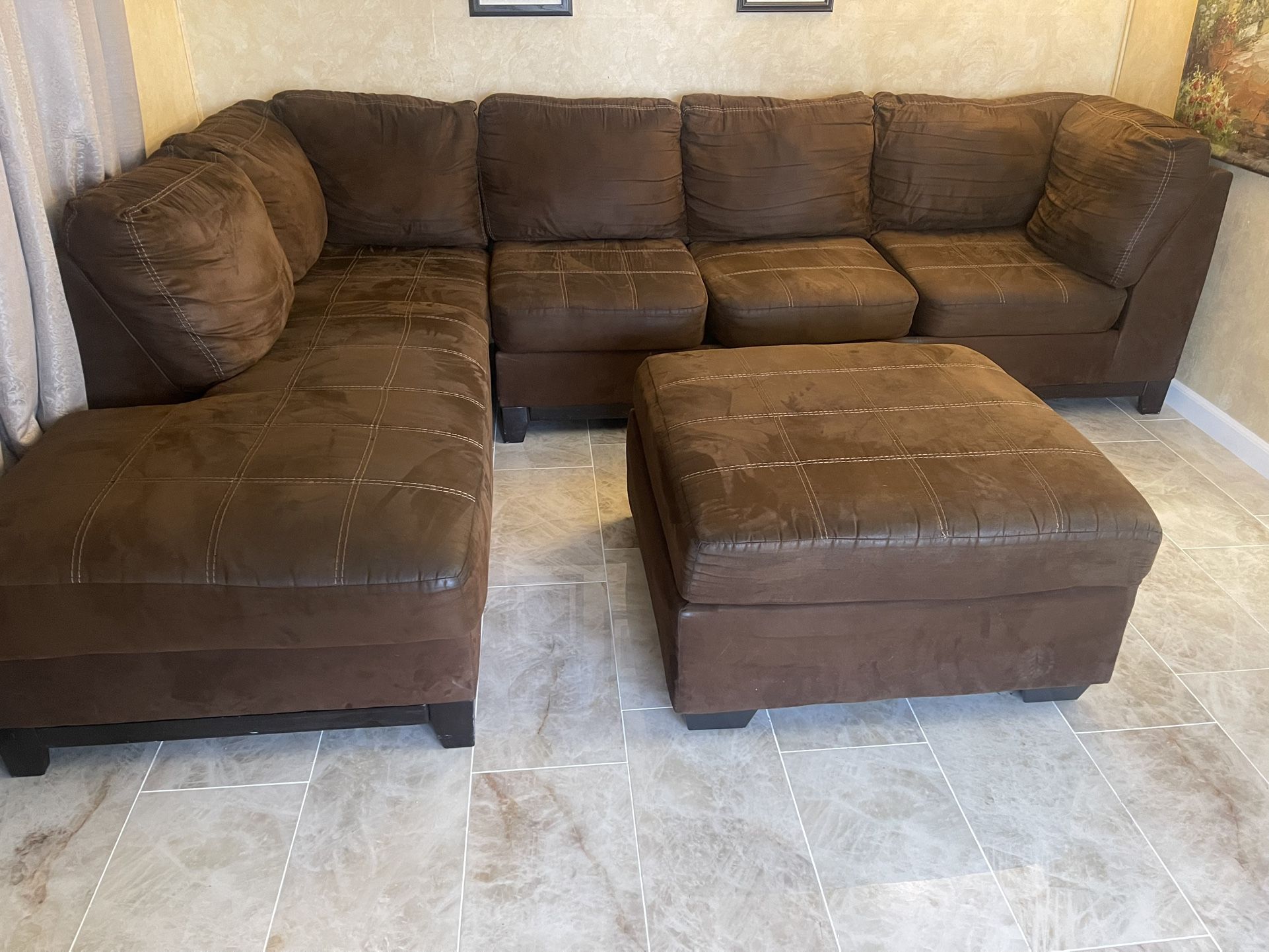 Free Sofa With Ottoman