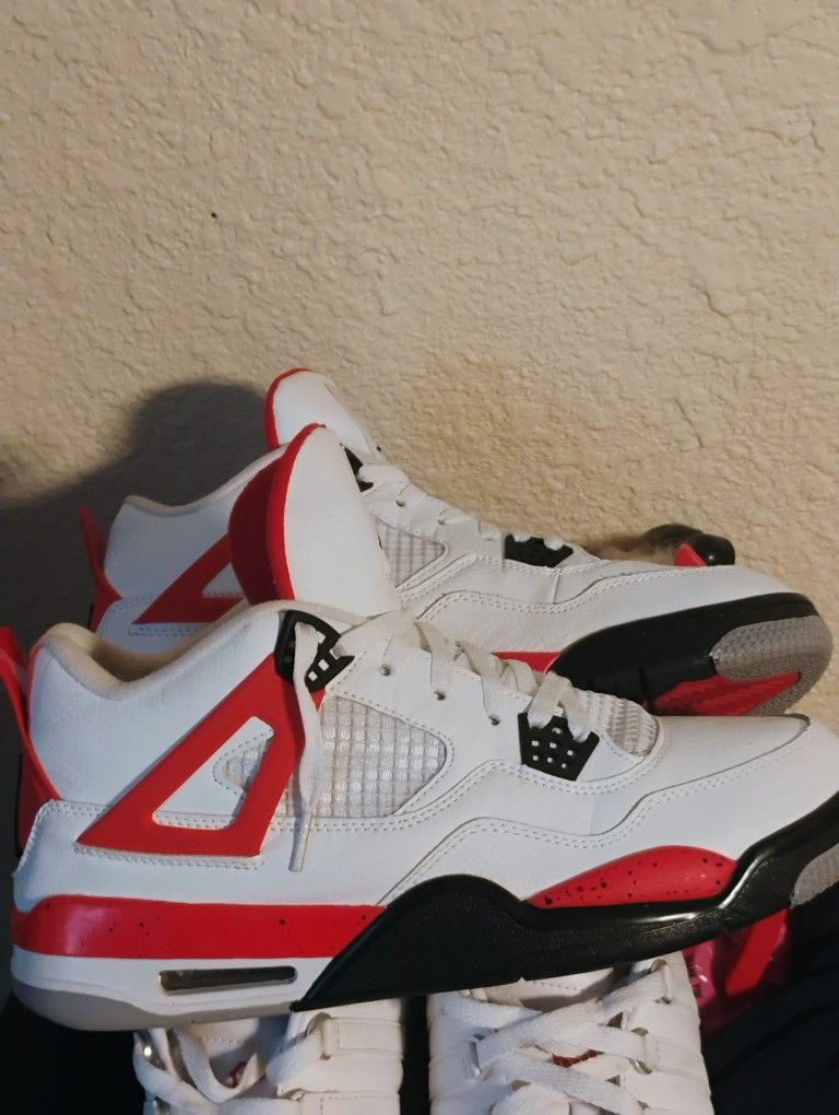 Air Jordan Retro 4