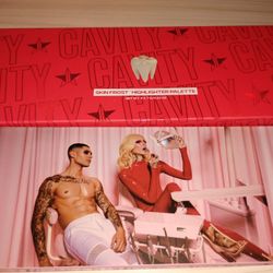 Jeffree Star Cavity Highlighter Pallet 