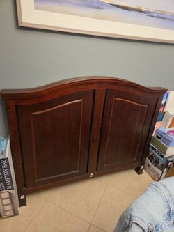 Convertible bed. Converts from a crib to a toddler bed tp a full size bed.