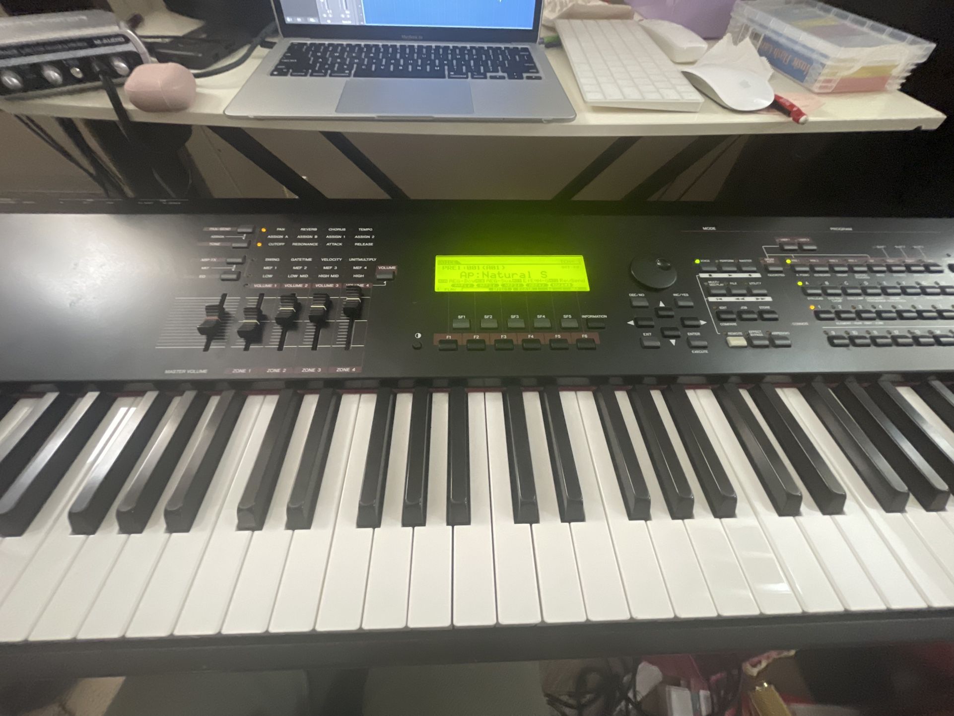 Yamaha S90es