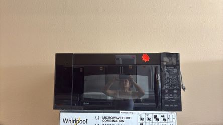 Nice like new GE microwave