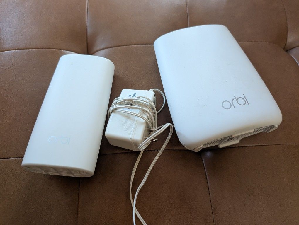 Orbi Router With Range Extender