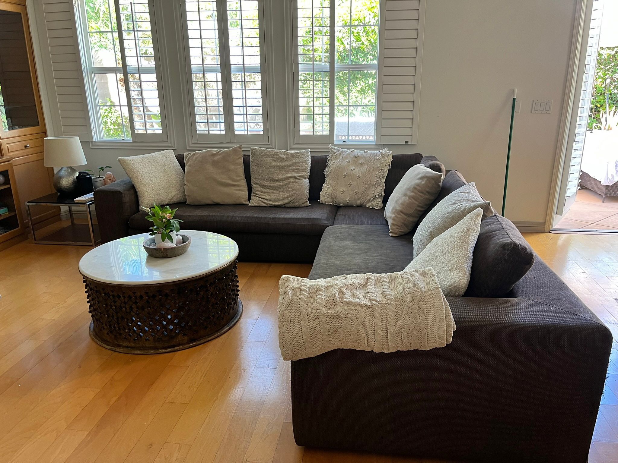 Large Corner Sofa Couch With Sofa Bed - Fits Up To 8 People