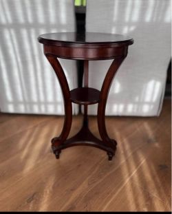 Round Wood Accent Side Table with Lower Shelf