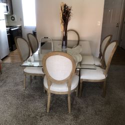Dining Room Table 