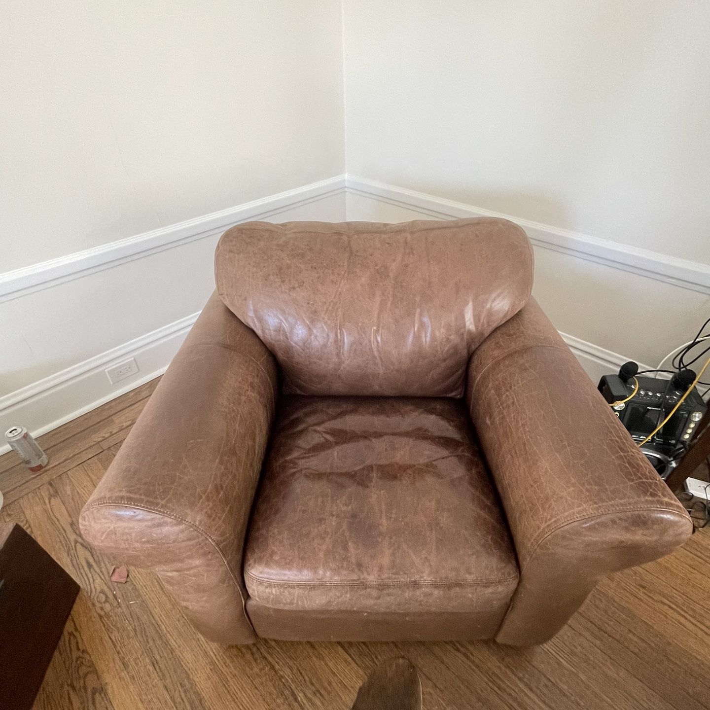 Set Of 2 Leather Chairs