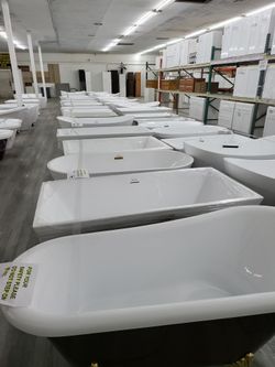 Bathtub, freestanding