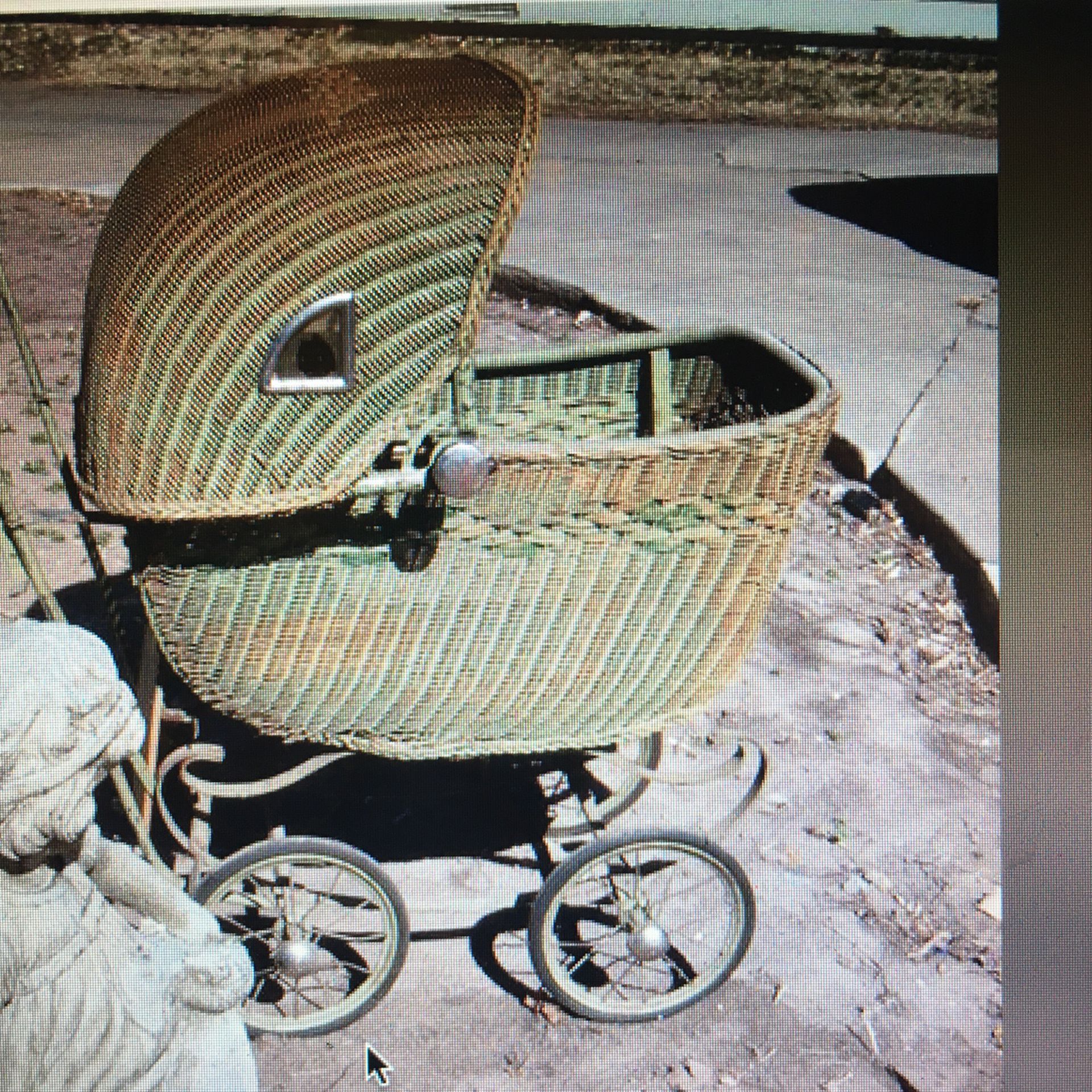 Antique Wicker Baby Doll Buggy Carriage  1930s