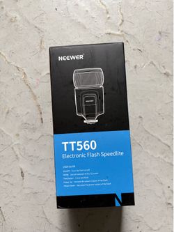 NEEWER tt560 electronic flash speed lite