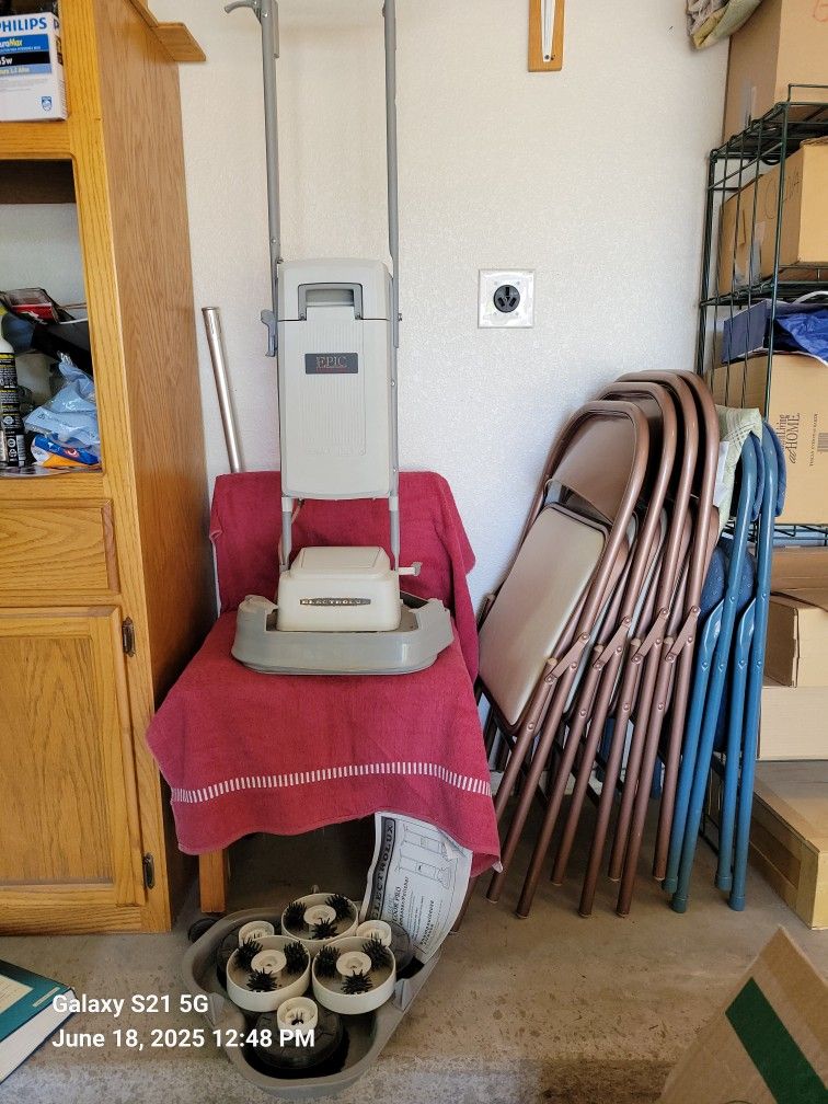 Carpet Shampooer
