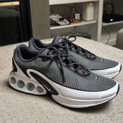 Nike Air Max DN Size 11 New
