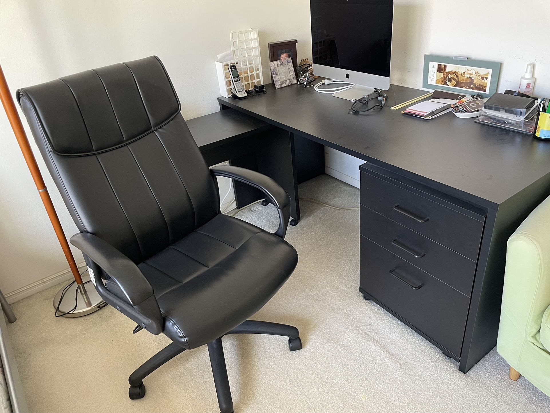 Nice Black Office Chair