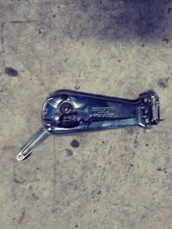 Vintage Chrome Rival Mfg Can-O-Mat Model 45-S Wall Mounted Manual Can Opener