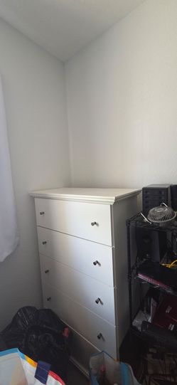 Chest drawer