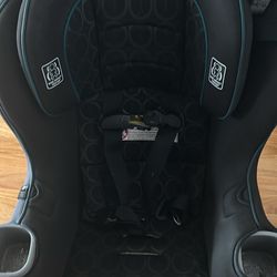 Graco Extend2fit Convertible Car seat 
