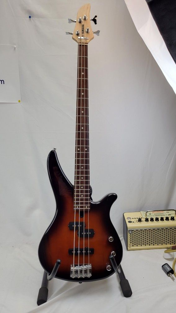 Yamaha bass RBX170Y guitar
