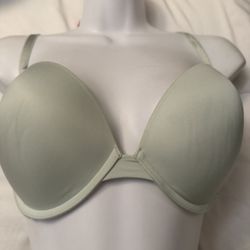 Victoria’s Secret Mint Push-up Bra 38 C❤️
