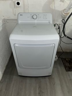 LG 7.3 Cu. Ft. Gas Dryer with Sensor Dry – Excellent Condition – White