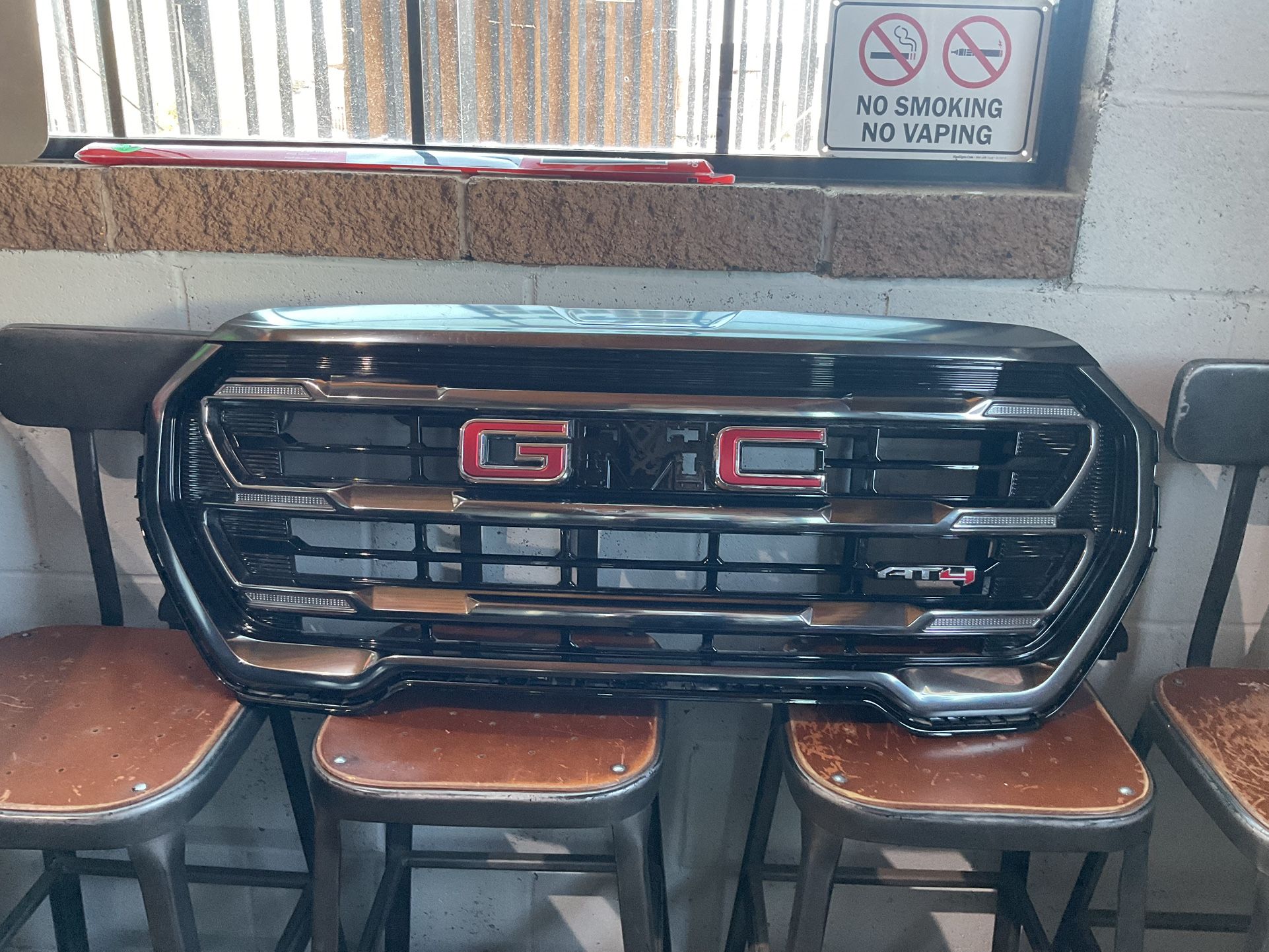 2022 Terrain AT4 Grille GOOD CONDITION✅OEM 2024